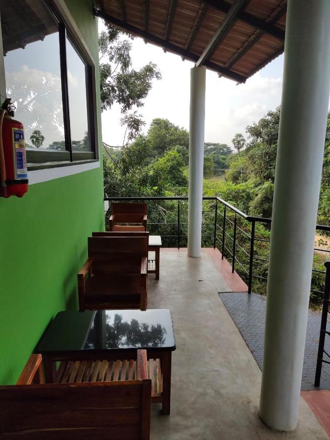Le Tamarin Guest House Auroville Exterior photo